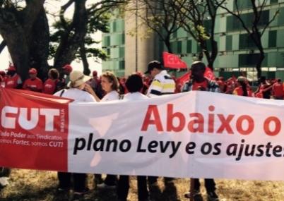 CUT protesta em frente ao ministério da Fazenda contra o “Plano Levy”