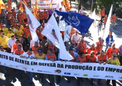 Metalúrgicos protestam em Florianópolis contra a desindustrialização